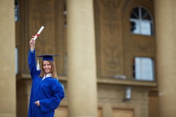 ﻿Scholarship Available For Jewish Female Graduate Student