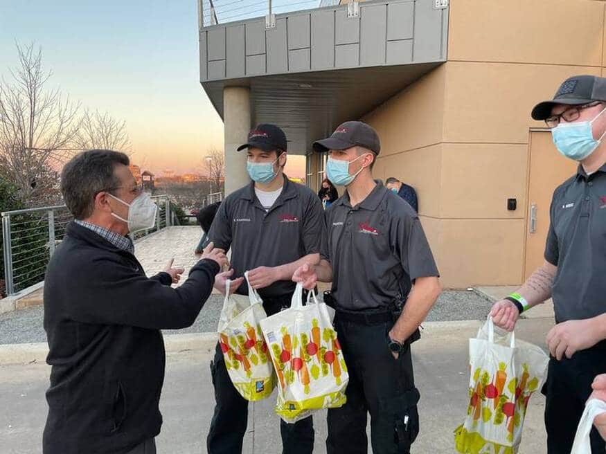 MedStar Paramedics Thanked with Dinner for Service During North Texas Winter Storm